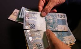 Real tem a terceira maior queda contra o dólar na América do Sul nos últimos 10 anos