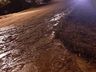 Moradores denunciam vazamento de água no Andreatta em SMO