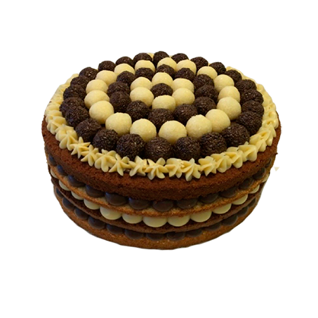 TORTA RECHEIO BRIGADEIRO E BEIJINHO