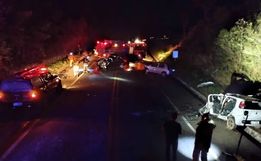 Sete pessoas morrem em acidente envolvendo quatro carros