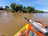 Homem é resgatado pelos bombeiros no Rio Uruguai, em Itapiranga
