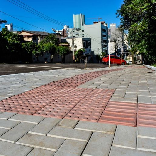 Mais de 60% das calçadas já estão construídas no centro de SMOeste