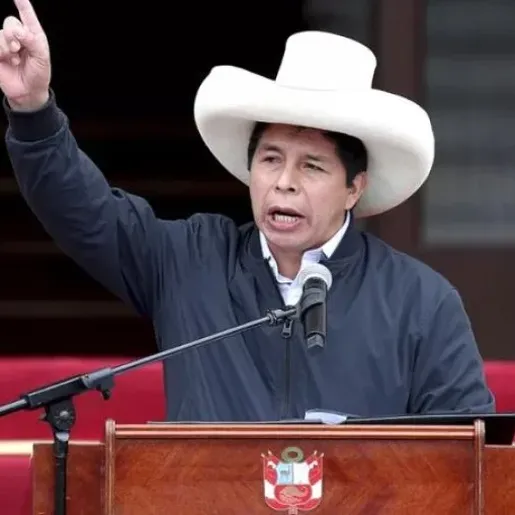 Ex-presidente do Peru é levado para base policial após tentativa de golpe