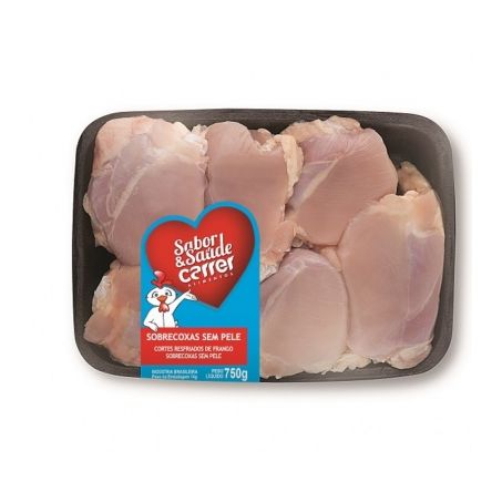 Sobrecoxa de frango resfriada sem pele carrer bandeja 750g