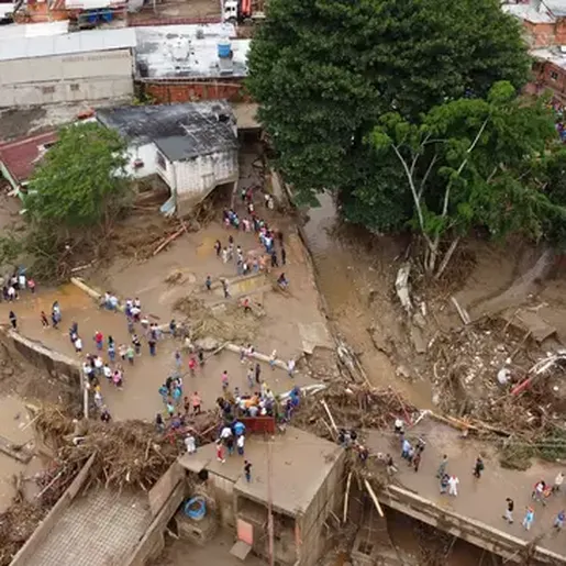 Deslizamento na Venezuela deixa ao menos 22 mortos e 52 desaparecidos