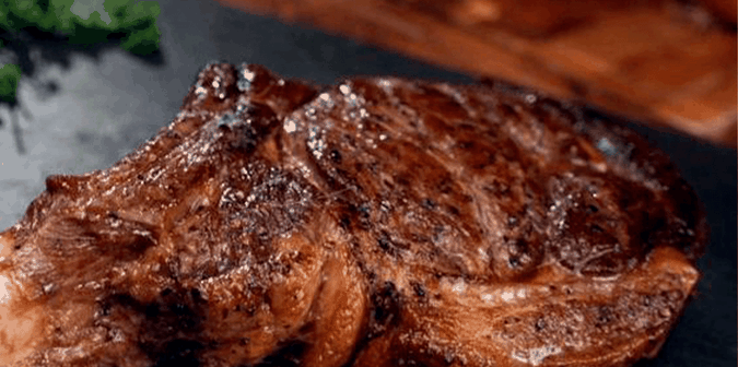 prime-rib-ao-molho-gravy