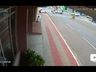 VÍDEO: Câmera de segurança flagra colisão entre carro e moto em Iporã do Oeste 