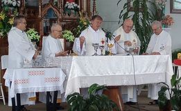 20ª Festa do Reencontro é celebrada por cinco padres