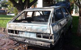 VÍDEO; Carro é completamente consumido por incêndio em Cedro