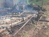 Casa é completamente destruída em incêndio no interior de São José do Cedro
