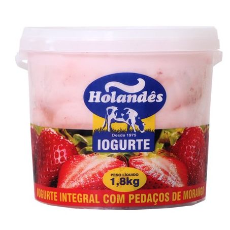 Iogurte integral com pedaços de morango holandês