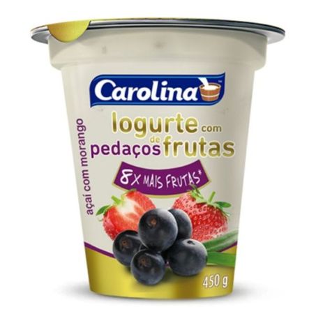 Iogurte carolina com pedaços de frutas açaí e morango 450g