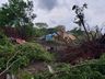 Vídeo: Comunidade se mobiliza para limpeza de estragos causados pelo temporal em Belmonte