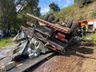 Tombamento de caminhão deixa condutor ferido na BR-282 entre SMOeste e Maravilha 