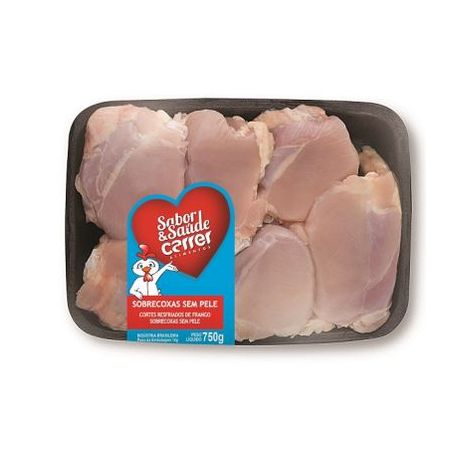Sobrecoxa de frango carrer sem pele e sem osso bandeja 750g