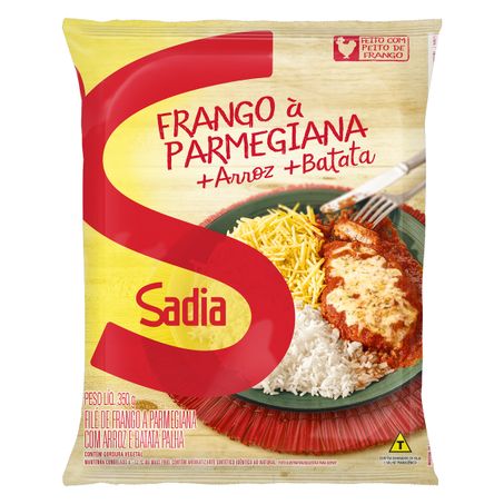 FRANGO À PARMEGIANA COM ARROZ E BATATA PALHA SADIA
