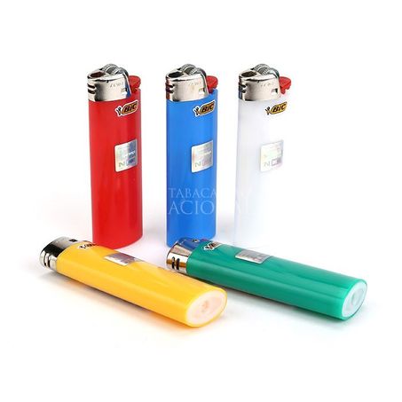 ISQUEIRO BIC MAXI CHAMA