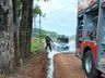 Veículo é destruído por incêndio no interior de Guarujá do Sul