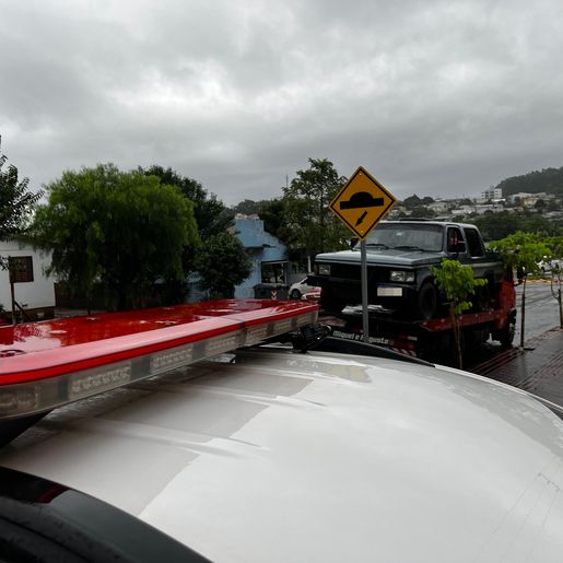 PM de São Miguel do Oeste recupera camionete furtada em Iporã do Oeste 