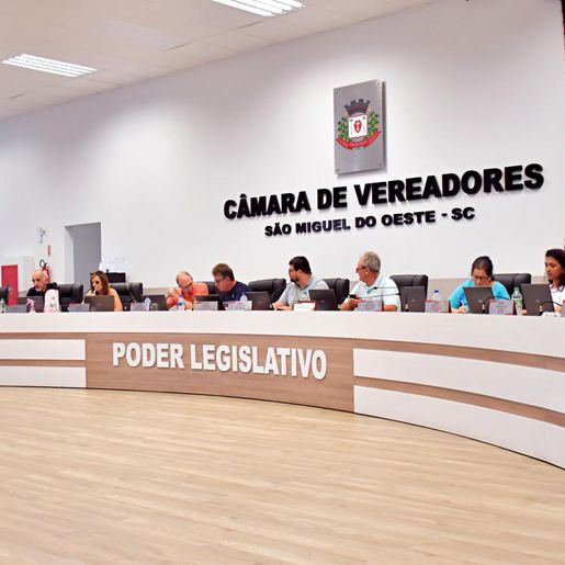 Vereadores aprovam reajuste salarial para servidores e agentes políticos de SMO
