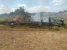 Bombeiros combatem incêndio em vegetação em SJCedro