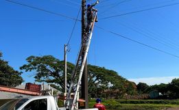 Tunápolis inicia substituição de lâmpadas nos centros comunitários