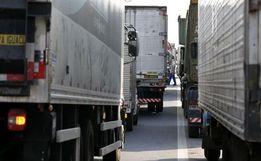 CAMINHÕES: Governo quer cortar PIS/Cofins do diesel e evitar greve