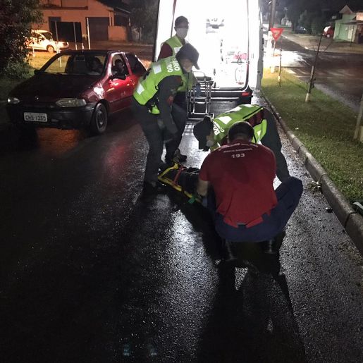 Vídeo: Idoso é atropelado e motociclista foge em SMOeste
