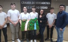MEIO AMBIENTE: Alunos apresentaram projeto em São José do Cedro