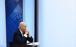 Biden anuncia sanções contra a Rússia e envia tropas à Ucrânia