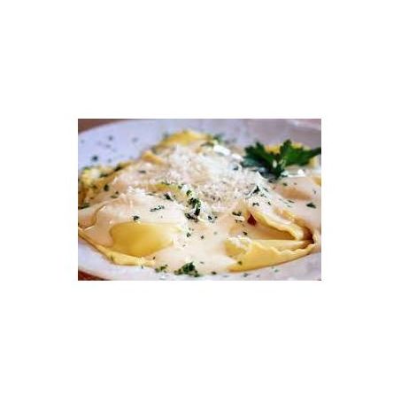 Ravióli de frango no balde gramado molho 4 queijos 350g