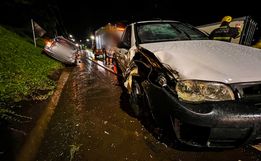 Colisão envolve três veículos e deixa feridos em São Miguel do Oeste