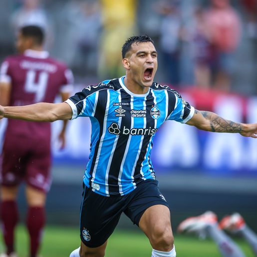Grêmio faz 2 a 1 no Caxias e vence o jogo de ida pela semifinal do Gauchão