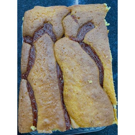 Bolo fuba c/ goiaba