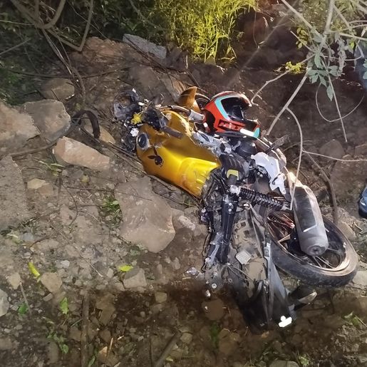 Jovem de 19 anos morre após cair de moto na BR-282