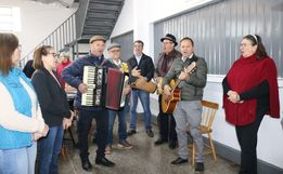Evento cultural reúne 13 grupos de canto italiano em Iporã do Oeste