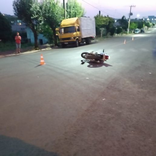 Colisão entre motos próximo ao quartel de Cunha Porã deixa pilotos feridos