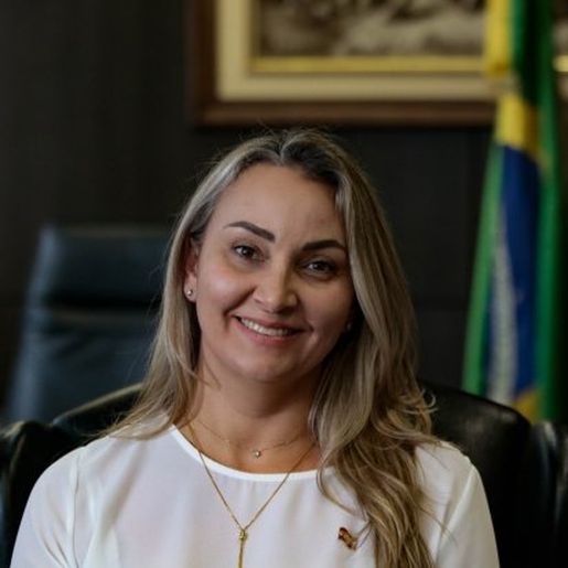 Daniela Reinehr convoca secretariado em primeiro ato como governadora interina