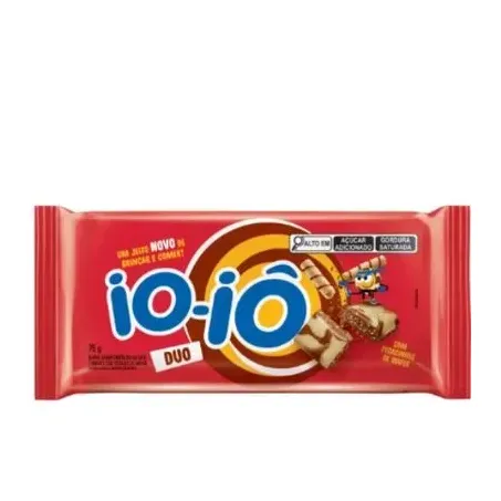 Chocolate ao Leite e Branco com Pedaços de Wafer Duo Io-Iô Pacote 75g
