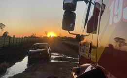 Incêndio destrói veículo da prefeitura de Santa Helena