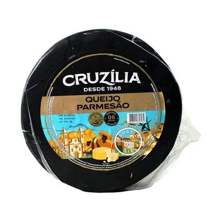 Queijo Parmesao Capa Preta Cruzilia Kg Bandeja