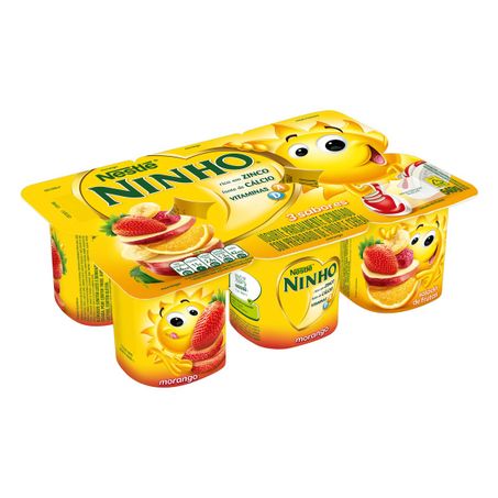 Iogurte ninho morango + salada de frutas + maçã e banana nestlé