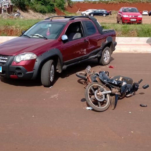 Colisão entre carro e moto deixa homem ferido em Iporã do Oeste 
